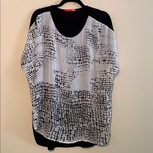 Raffi Silky Top, Women's White and Black Pattern M